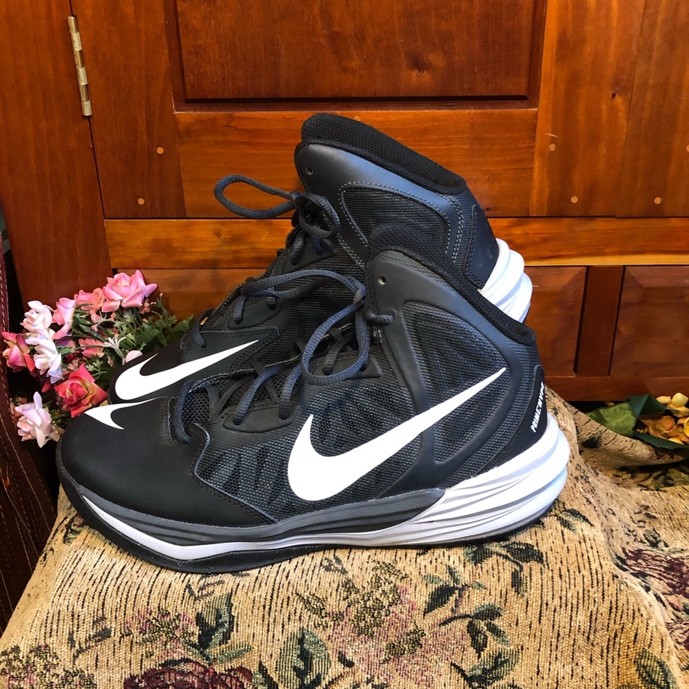 Nike Prime Hype DF Sneakers